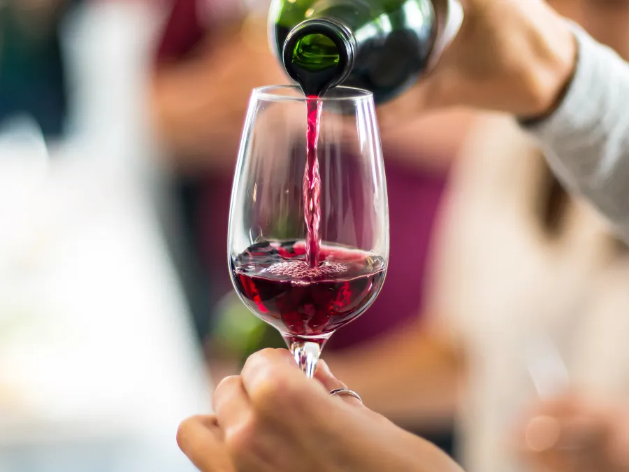 Duchess Meghan Pregnant Foods Wine