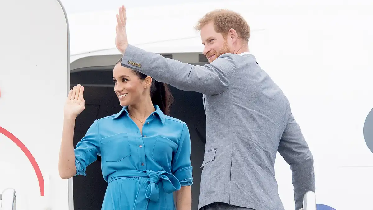 prince-harry-duchess-meghan-plane-abort-landing