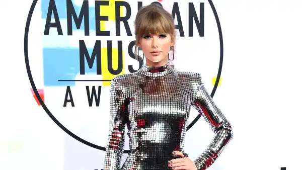 Taylor Swift-ama-18
