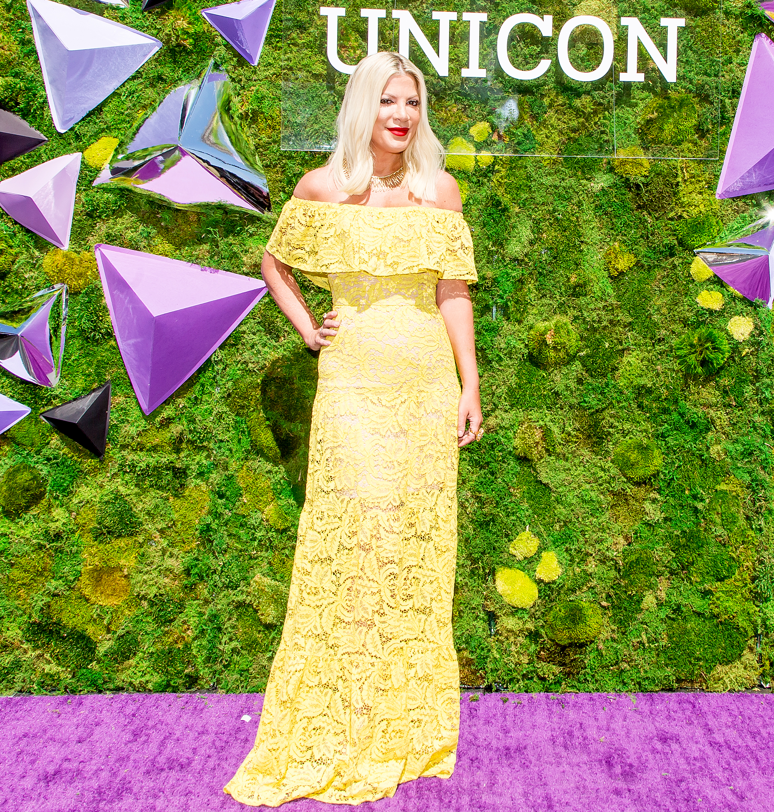 tori-spelling-talks-90210