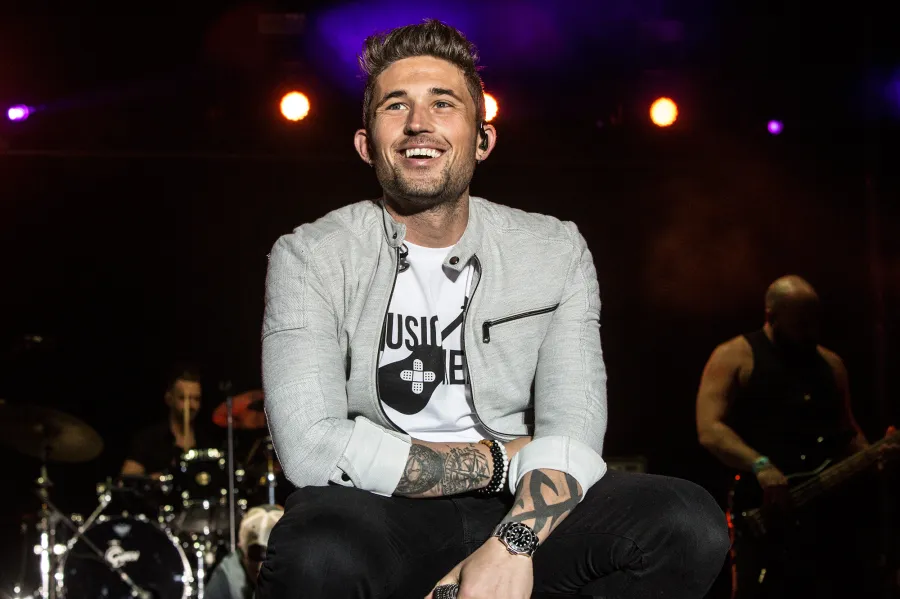 Ariana Grande, Chrissy Teigen and More Celebrities Reveal the Best Holiday Gifts They’ve Received