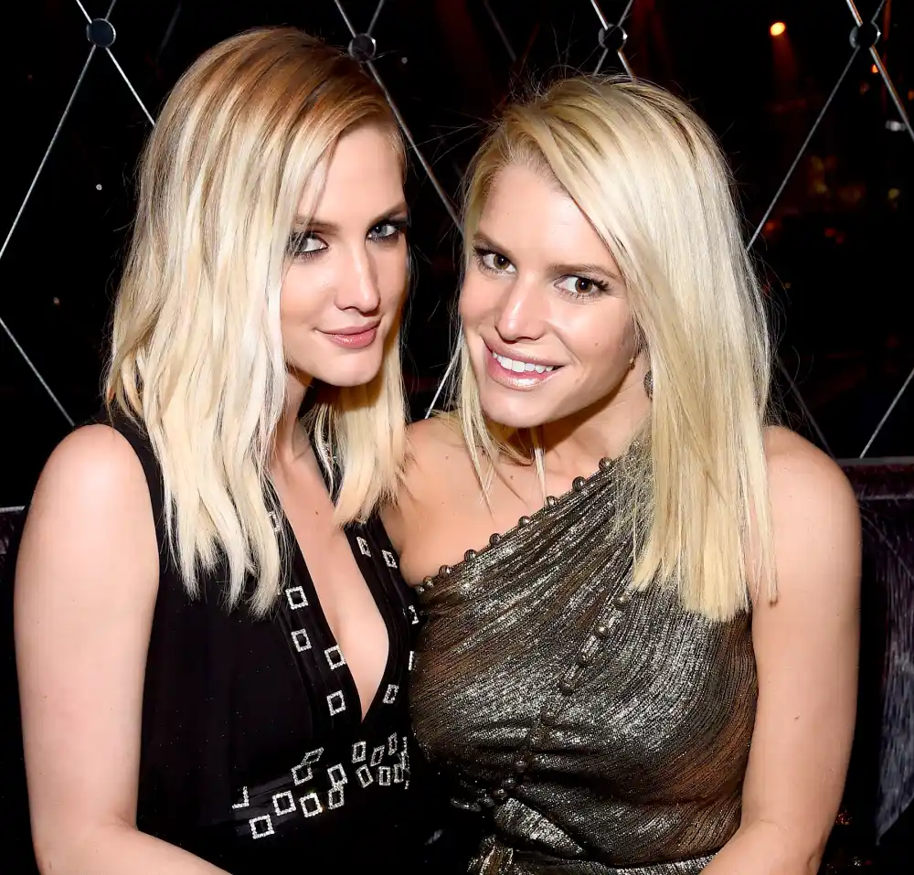 Ashlee-Simpson-Jessica-Simpson-pregnant