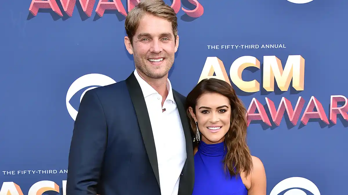 Brett Young, Taylor Mills, Wedding, Married