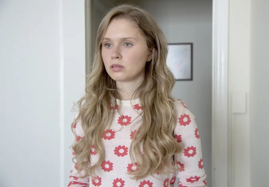 Eliza-Scanlen-Sharp-Objects