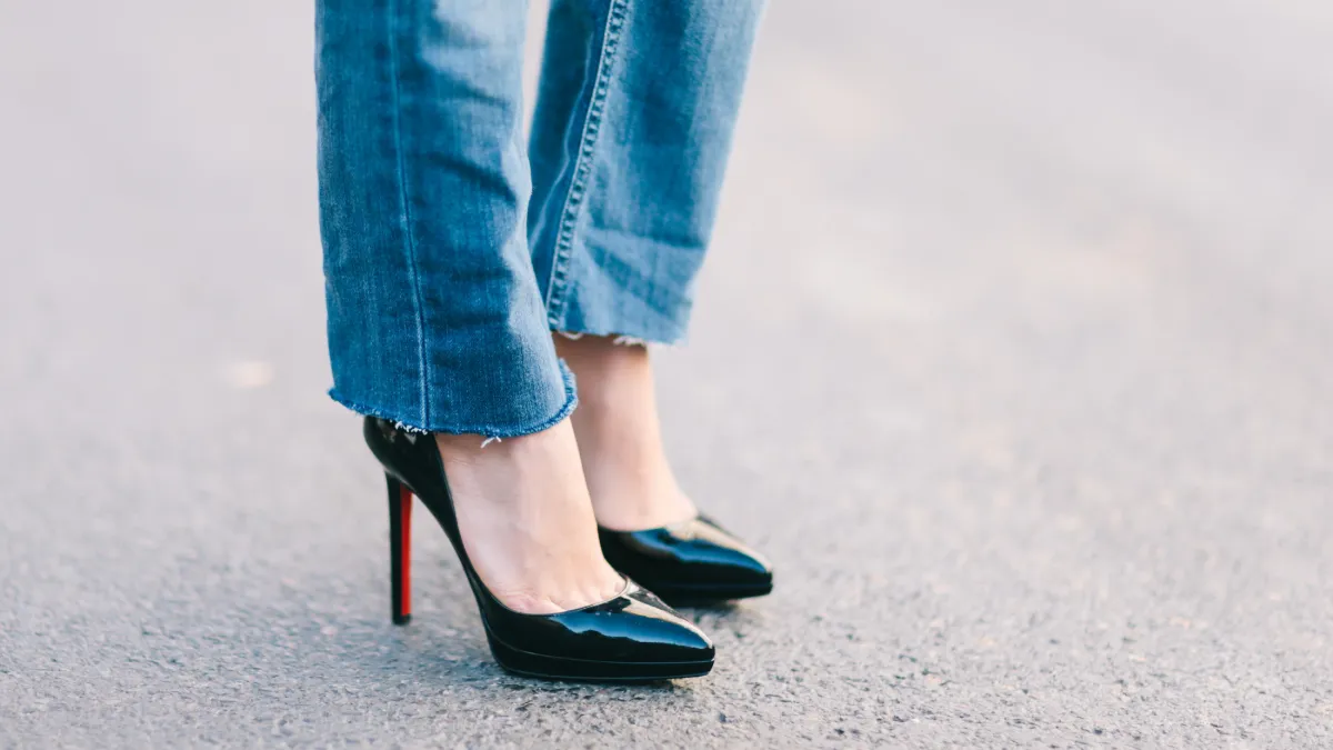 Street Style - Paris - November 2016