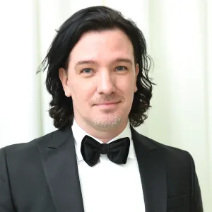 JC Chasez' Shares His Favorite Holiday Traditions