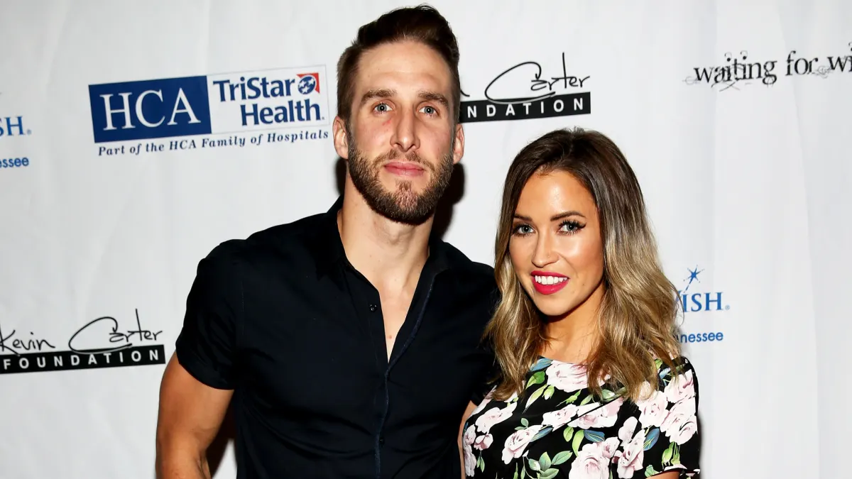 Kaitlyn Bristowe Shawn Booth Fans