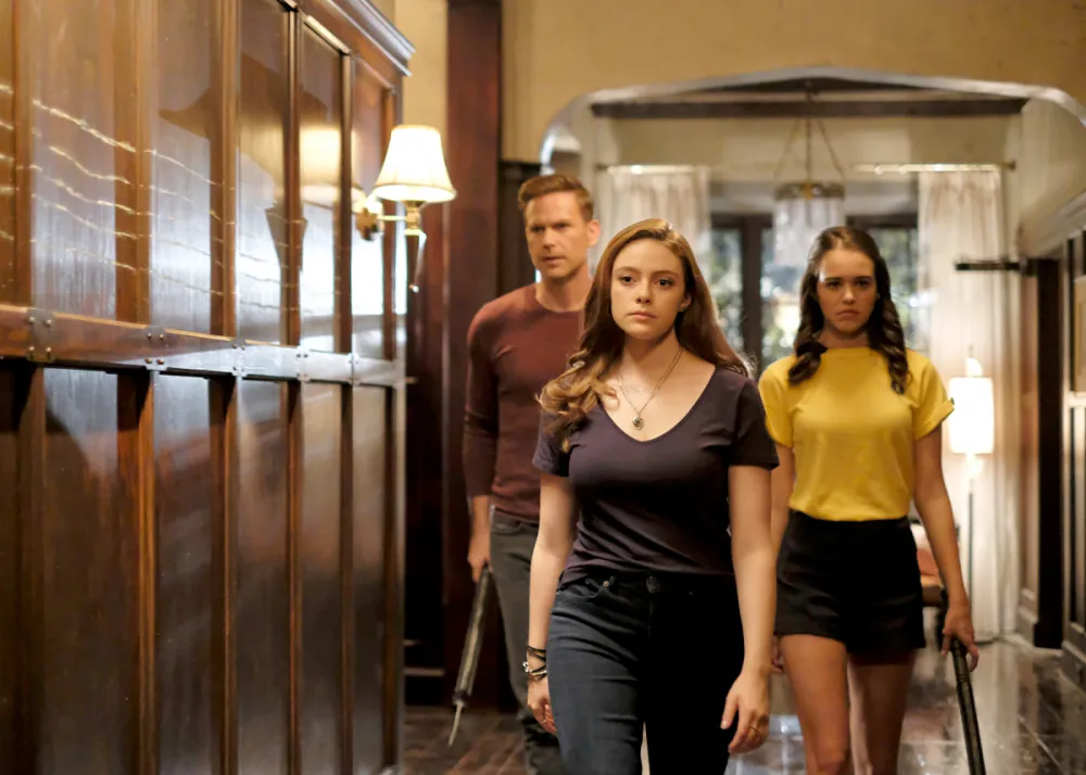 Matthew Davis as Alaric, Danielle Rose Russell as Hope, and Kaylee Bryant as Josie on Legacies