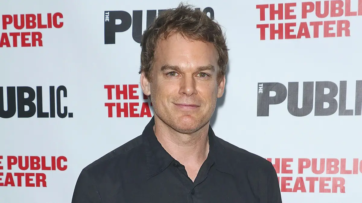 Michael C. Hall, Fluid, Heterosexual