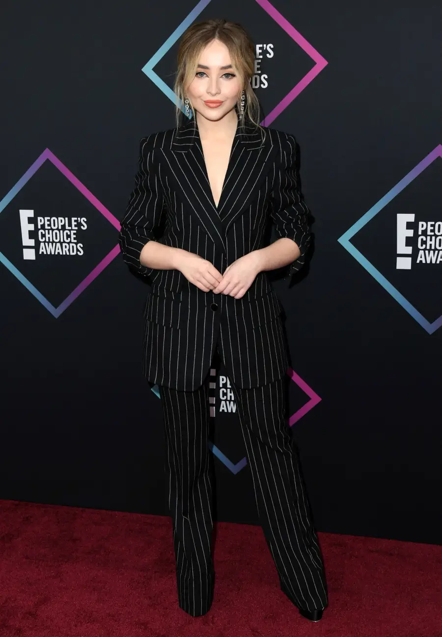 Sabrina-Carpenter-pc-18