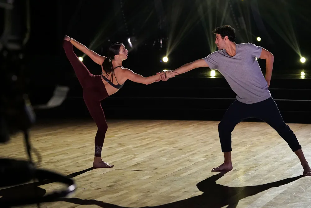 Jenna Johnson and Joe Amabile