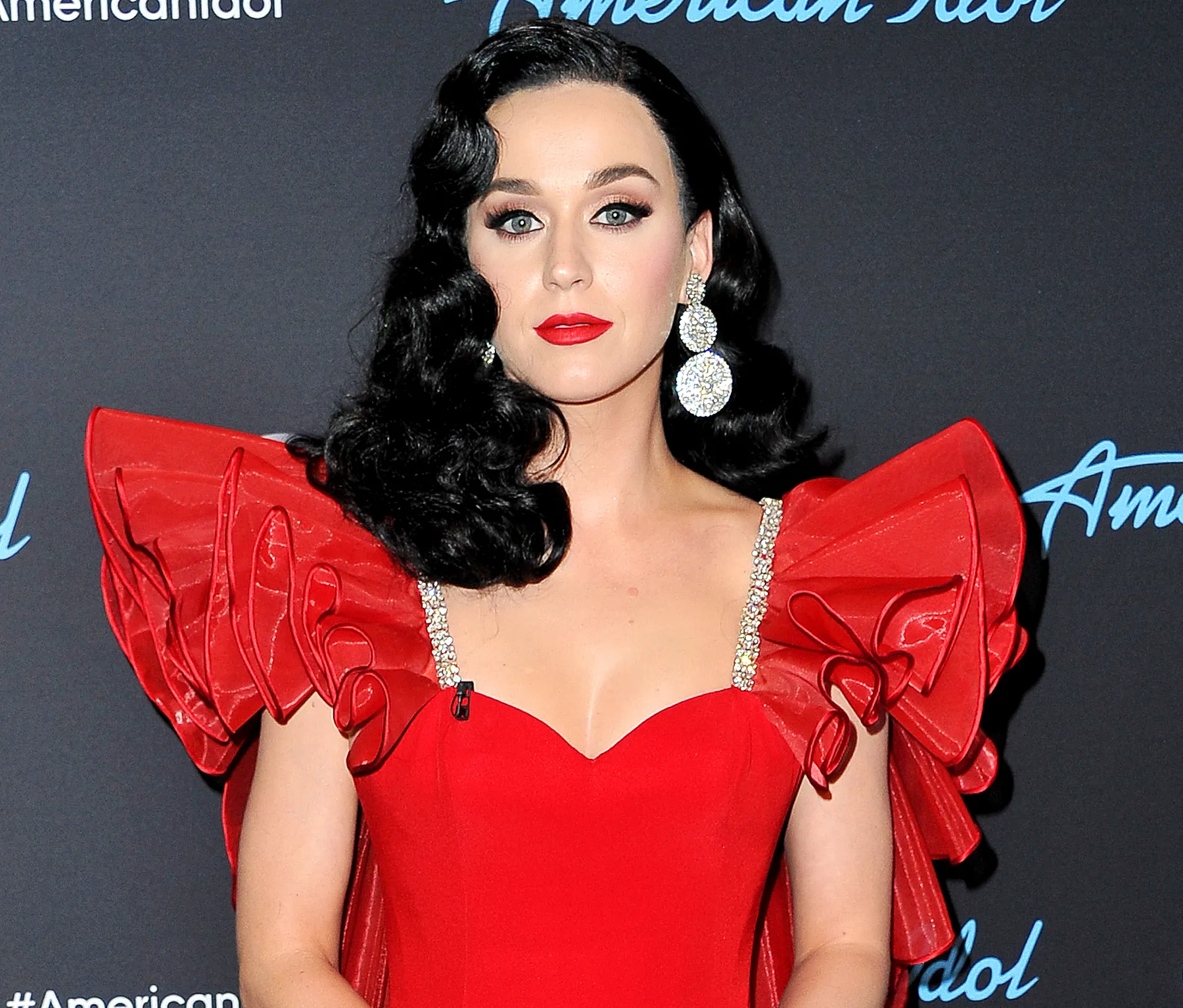 katy-perry-mourns-friend-death