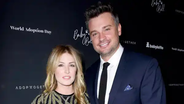 tom-welling-and-jessica-rose-lee-pregnant