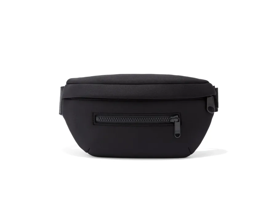 01instagram-obsessed-gift-guide-dagne-dover-fannypack