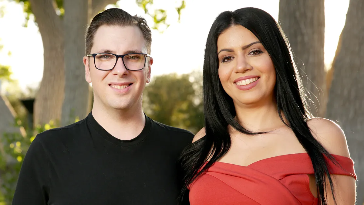 90 Day Fiance Larissa Says Colt Still Messaging Other Women