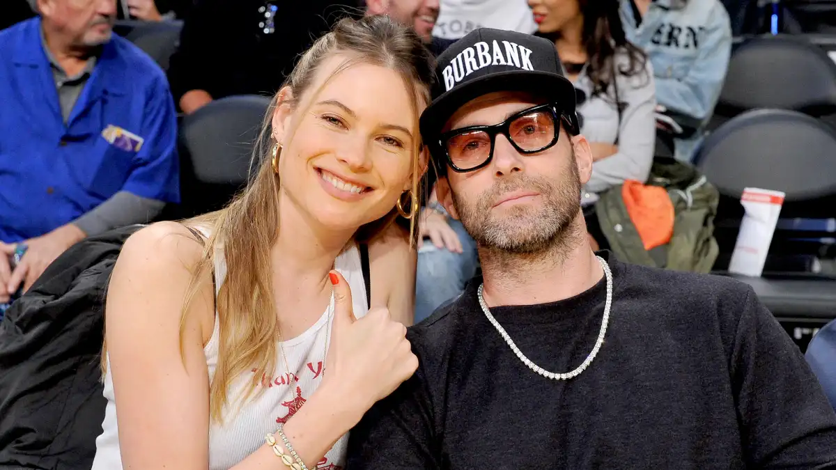 Behati-Prinsloo-and-Adam-Levine-Christmas-plans