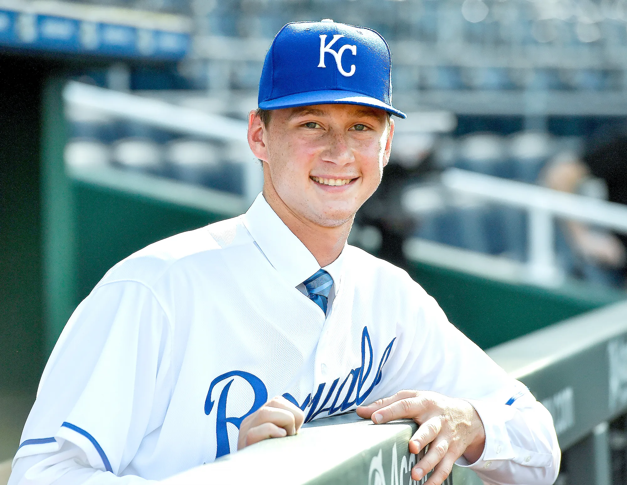 Brady-Singer-pays-parents-debt