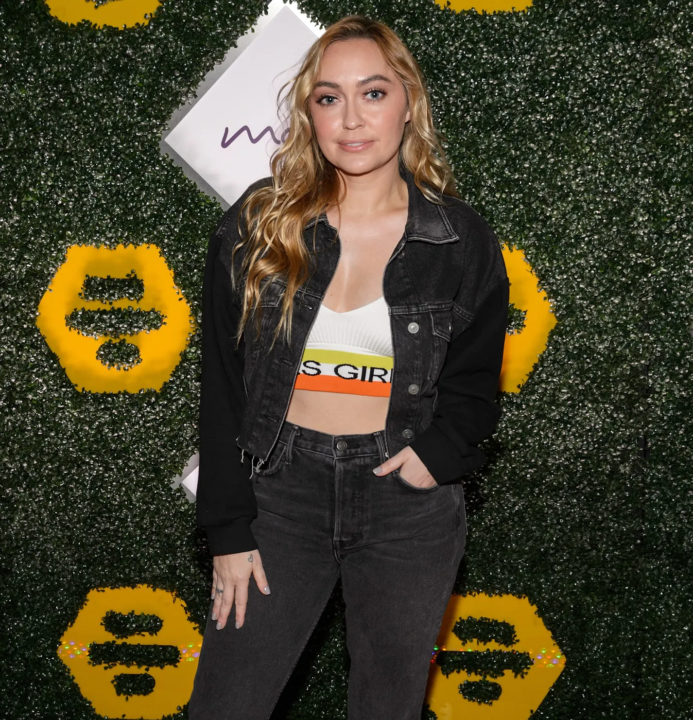 Brandi Cyrus Gushes Miley Cyrus Liam Hemsworth Secret Wedding