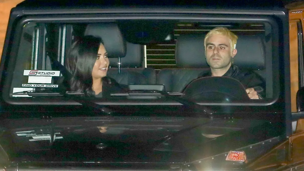 Demi-Lovato-Henry-Levy