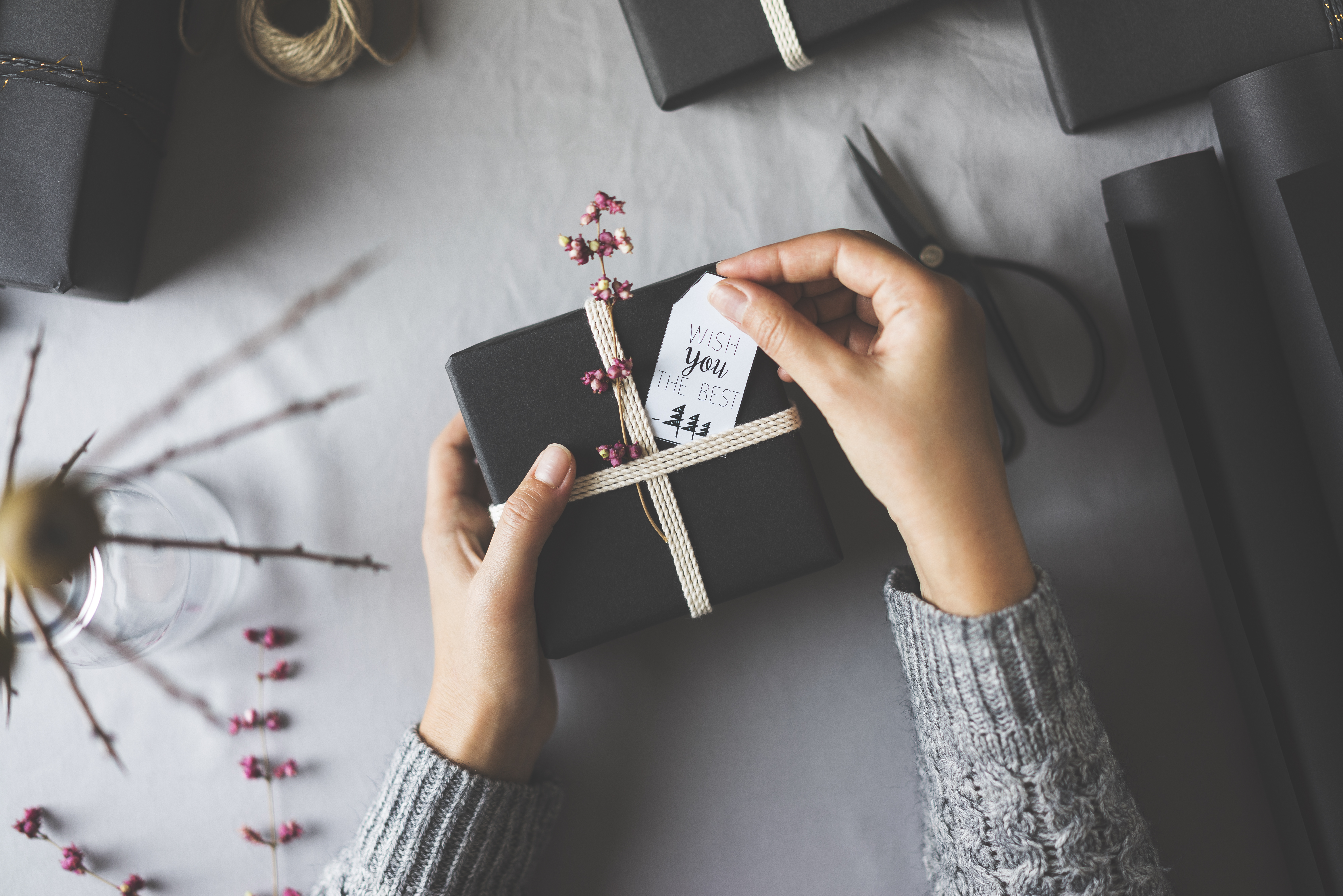 woman with gift card
