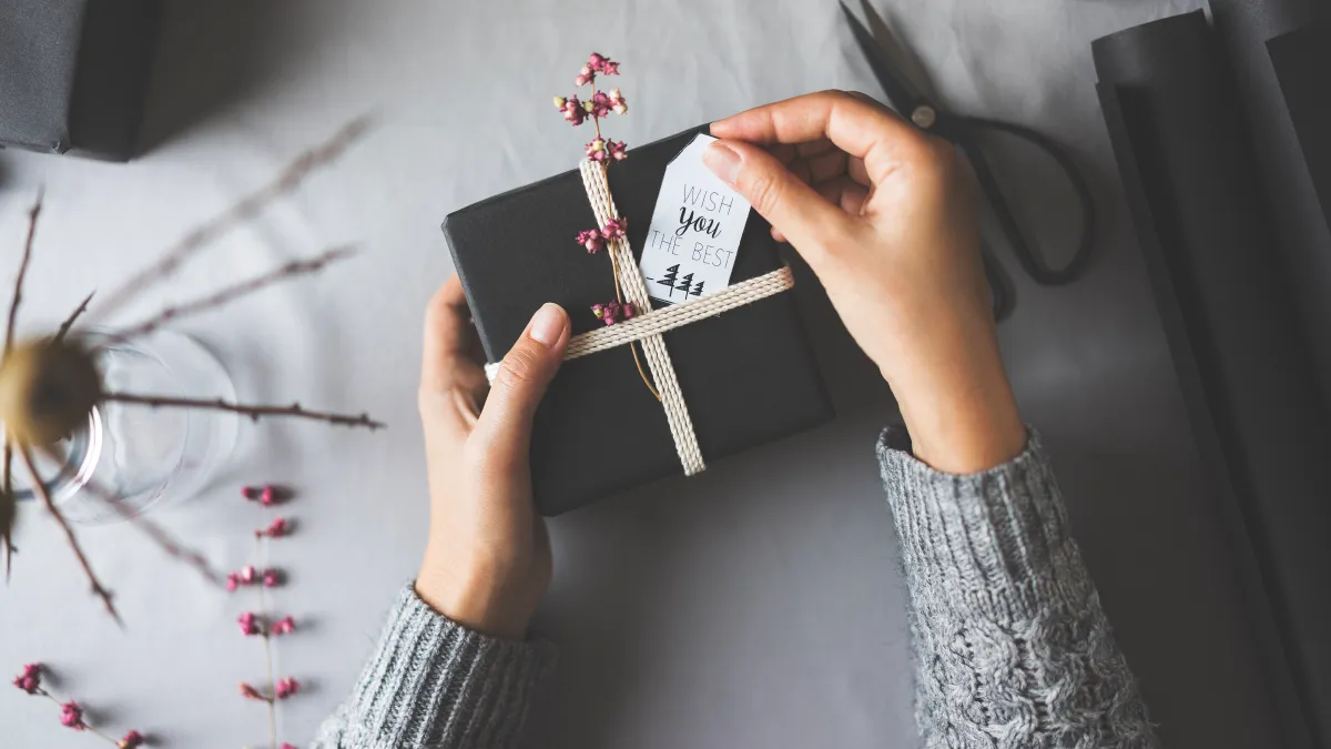 woman with gift card