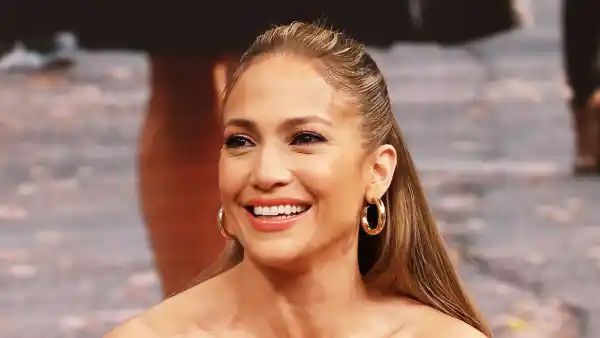 Jennifer Lopez Half Up Hair