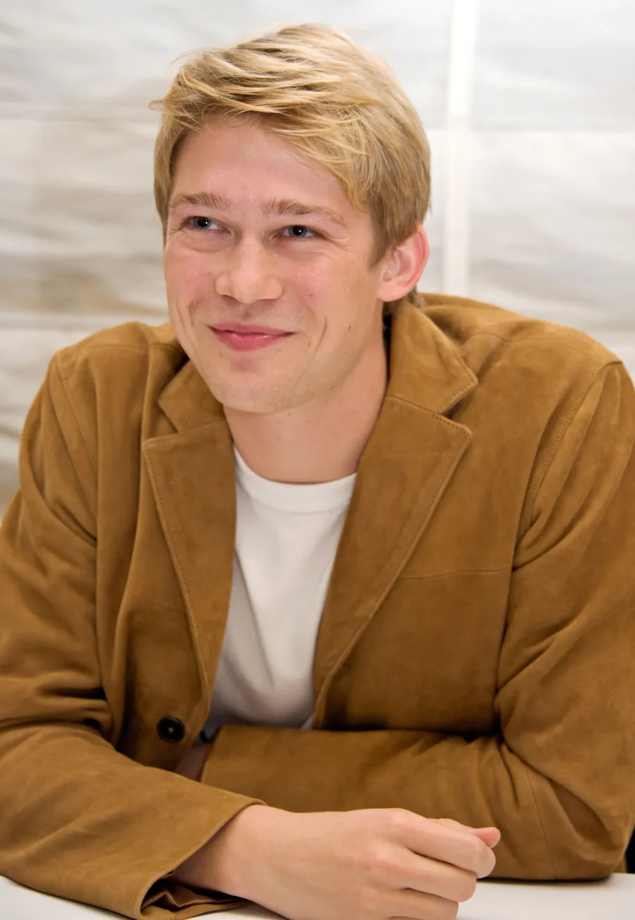 Joe Alwyn’s Hotness Evolution
