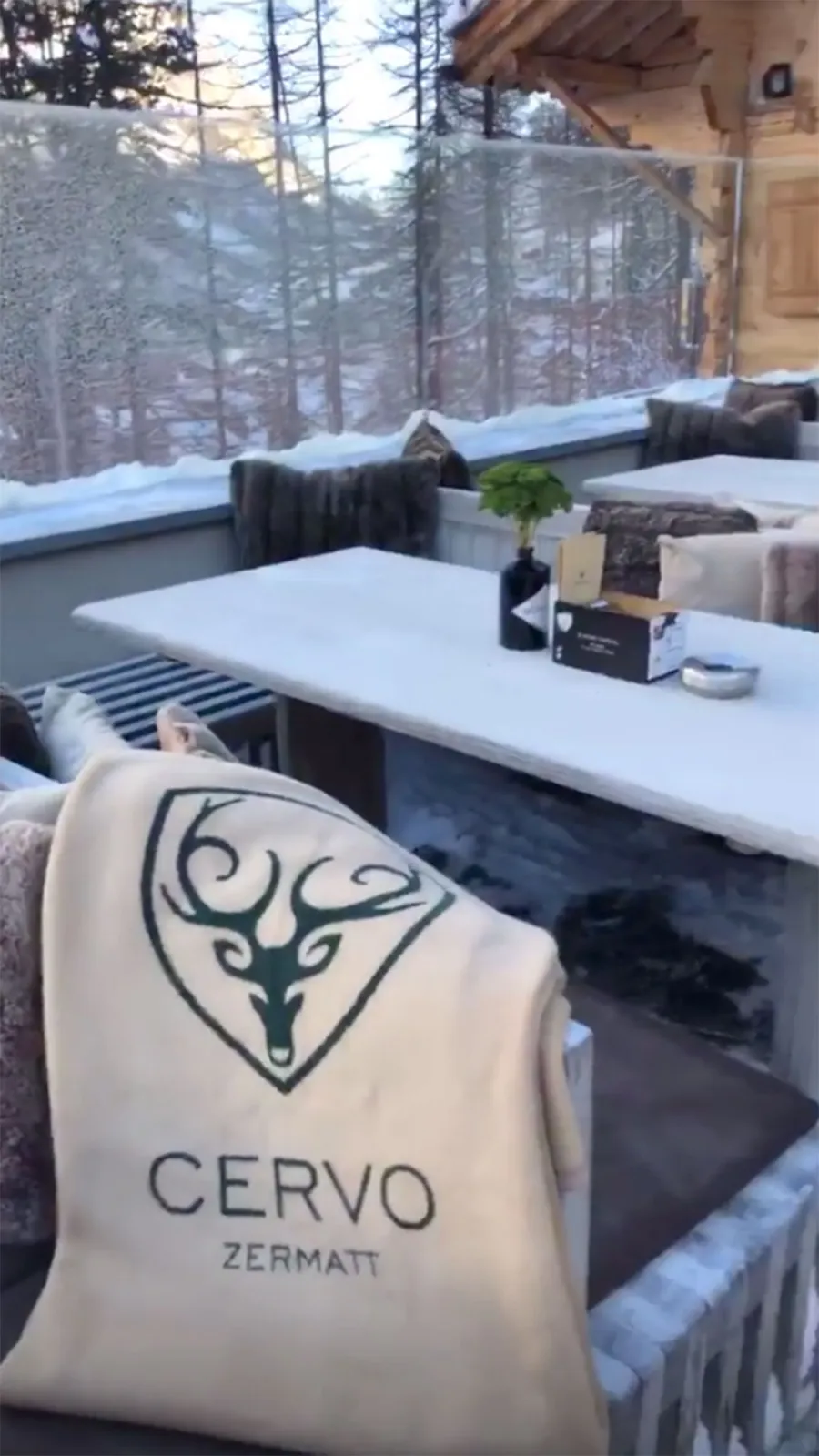 Kaley Cuoco Honeymoon