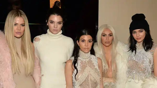 It's Here Afterall! See the 2018 Kardashian Family Christmas Photo