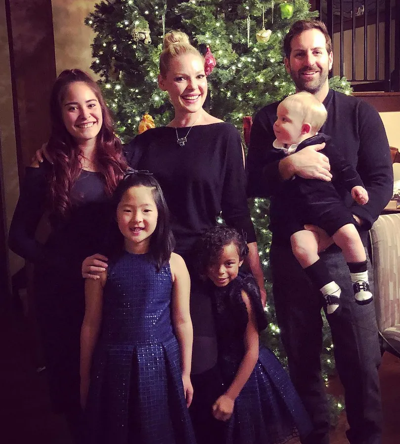 Katherine-Heigl-and-Josh-Kelley-family-3