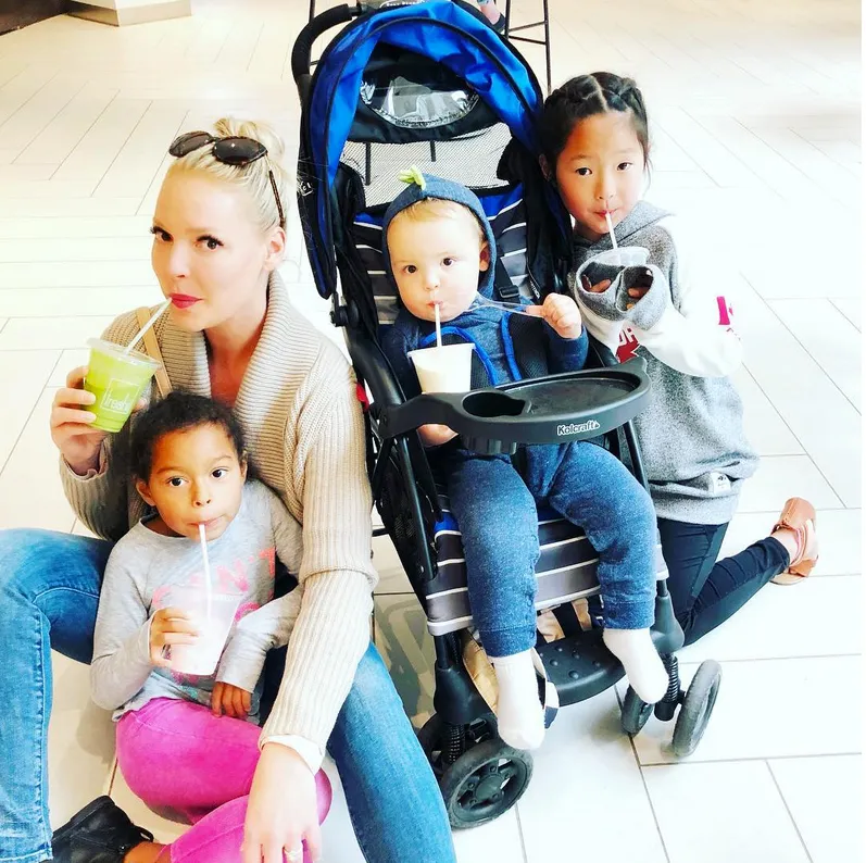 Katherine-Heigl-and-Josh-Kelley-family-3