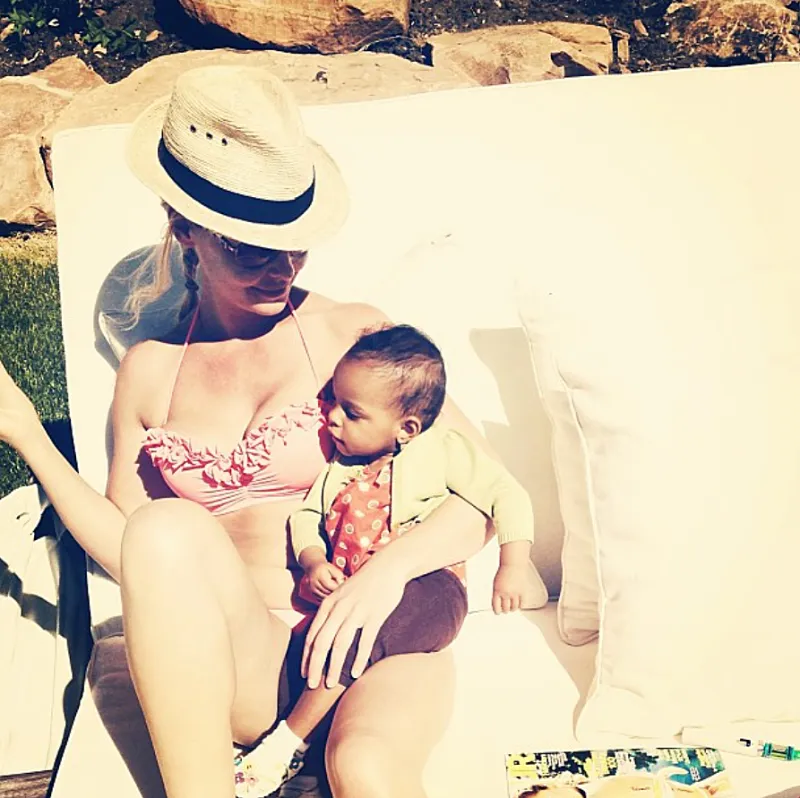 Katherine-Heigl-and-Josh-Kelley-family-3