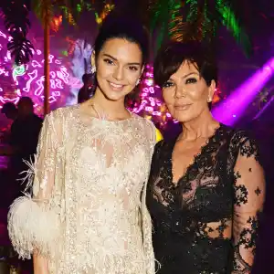 Kendall Jenner Kris Jenner Left Off Of Holiday Card