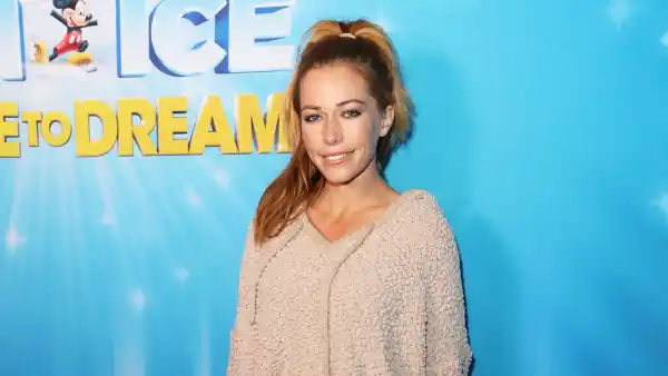 Kendra Wilkinson Isn’t Dating: ‘Guys Are Hitting Me Up, But I Want Nothing to Do With It’
