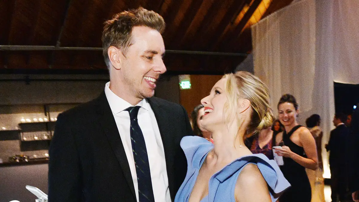 Dax Shepard Kristen Bell Pre Christmas Roller Skate Date