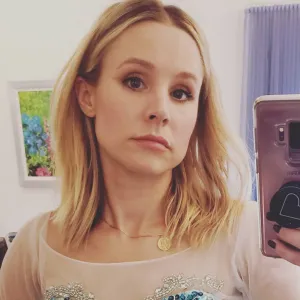 Kristen Bell_1106_Joan Of Arc Coin_2