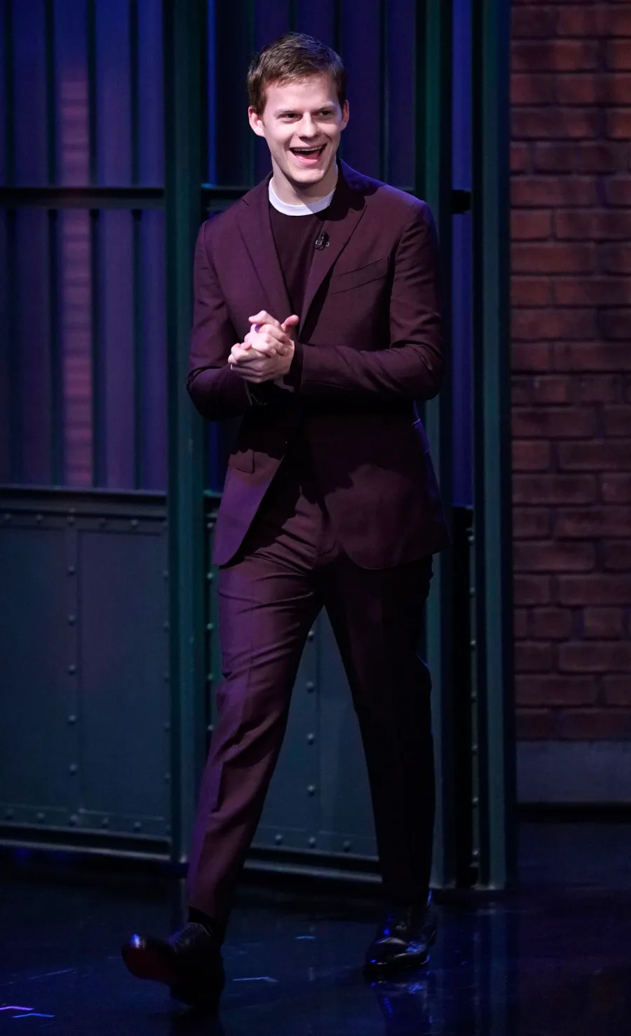 Gallery Globes Reactions