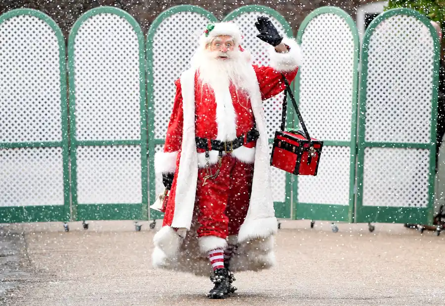 Prince-William-and-Duchess-Kate-Host-Christmas-Party