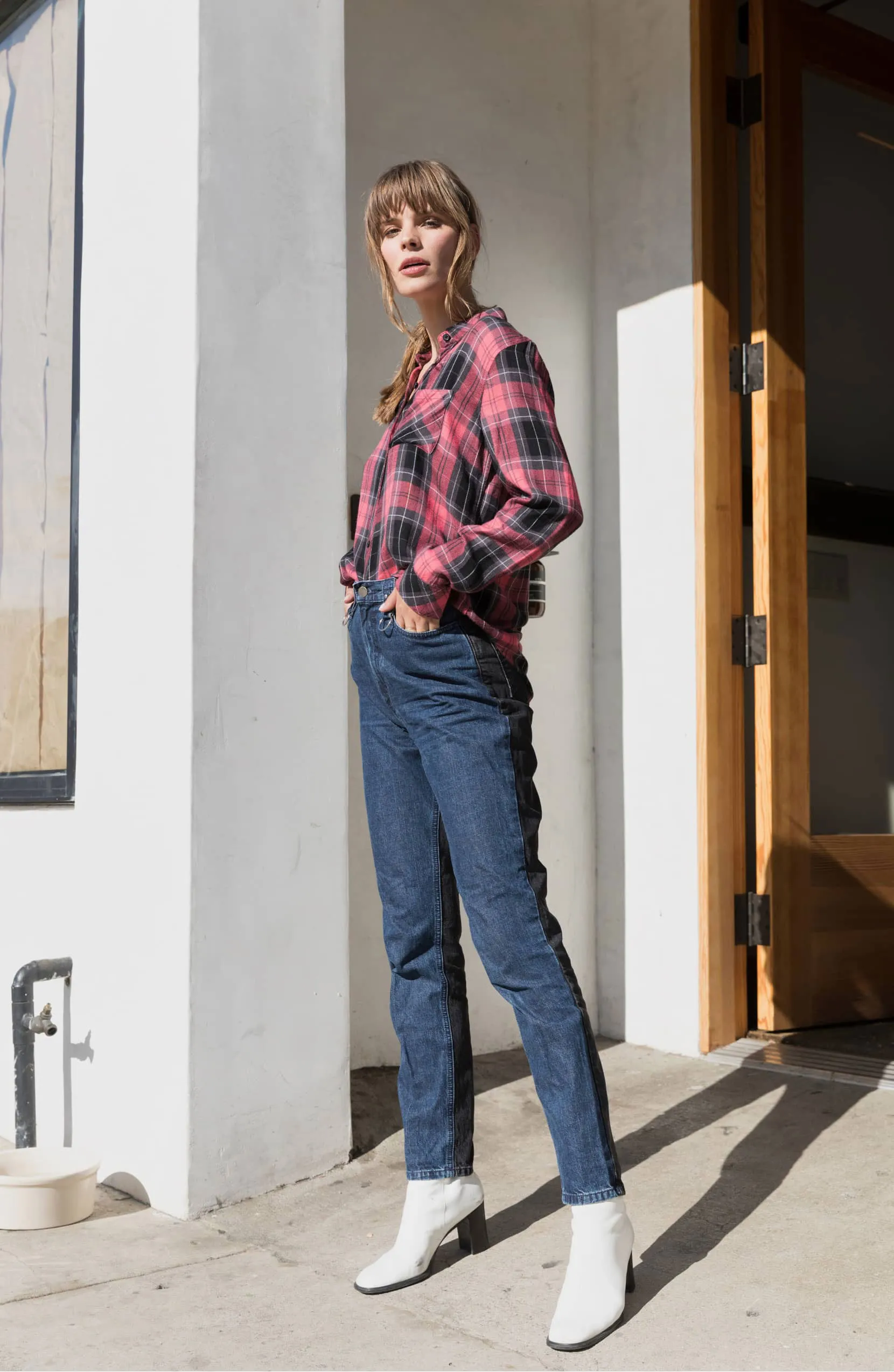 Rails-Hunter-Plaid-Shirt-in-Scarlet-Graphite-White