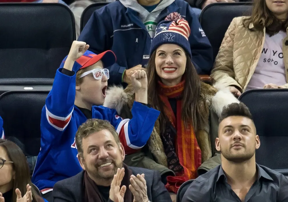 Debra Messing Son Roman