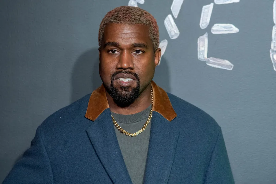 Selena Gomez, Sarah Hyland, Kim Kardashian and More Celebrities Who Took a Break From Social Media