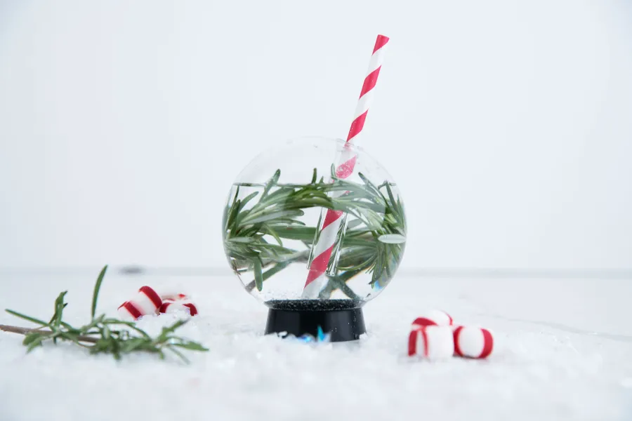 Festive Cocktails to Sip on New Year's Eve: Cocoa Caliente, Noche Buena and More