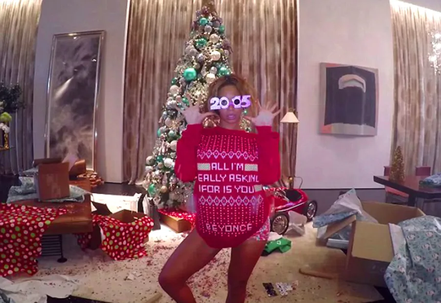 Best Celeb Holiday Cards Through the Years