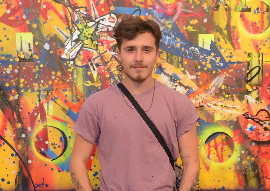 brooklyn beckham dating timeline