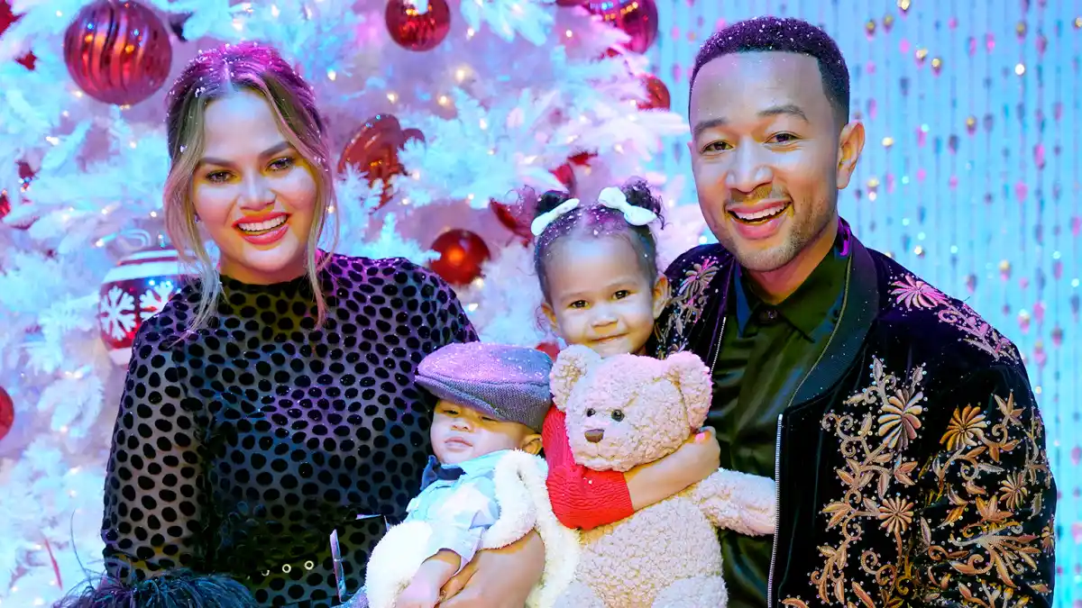 chrissy-teigen-miles-helmet