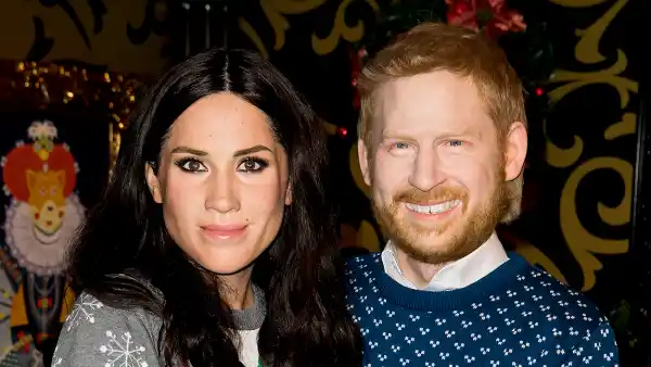 duchess-meghan-prince-harry-wax-figure