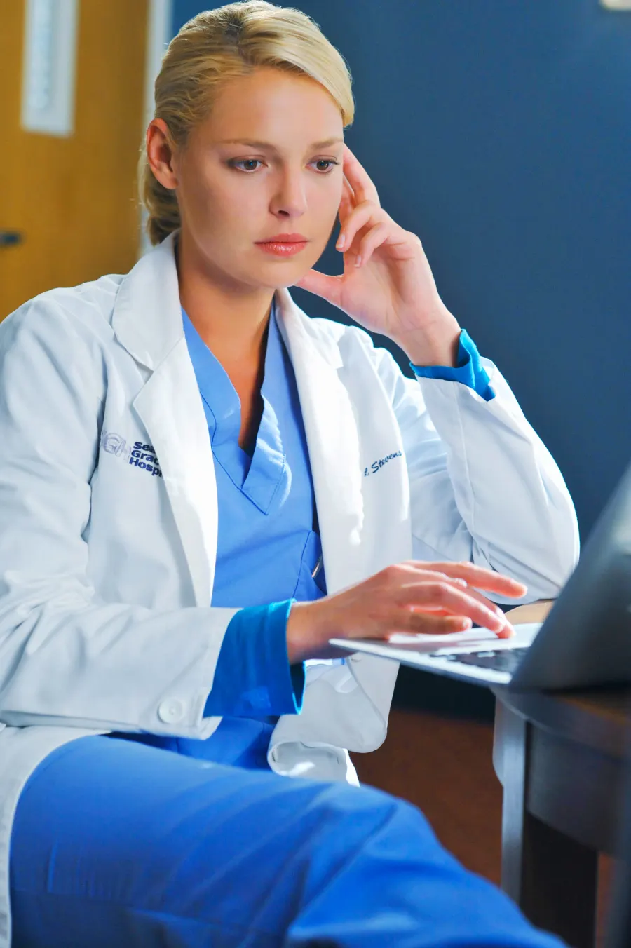 A Timeline ‘Grey's Anatomy' Behind-the-Scenes Drama