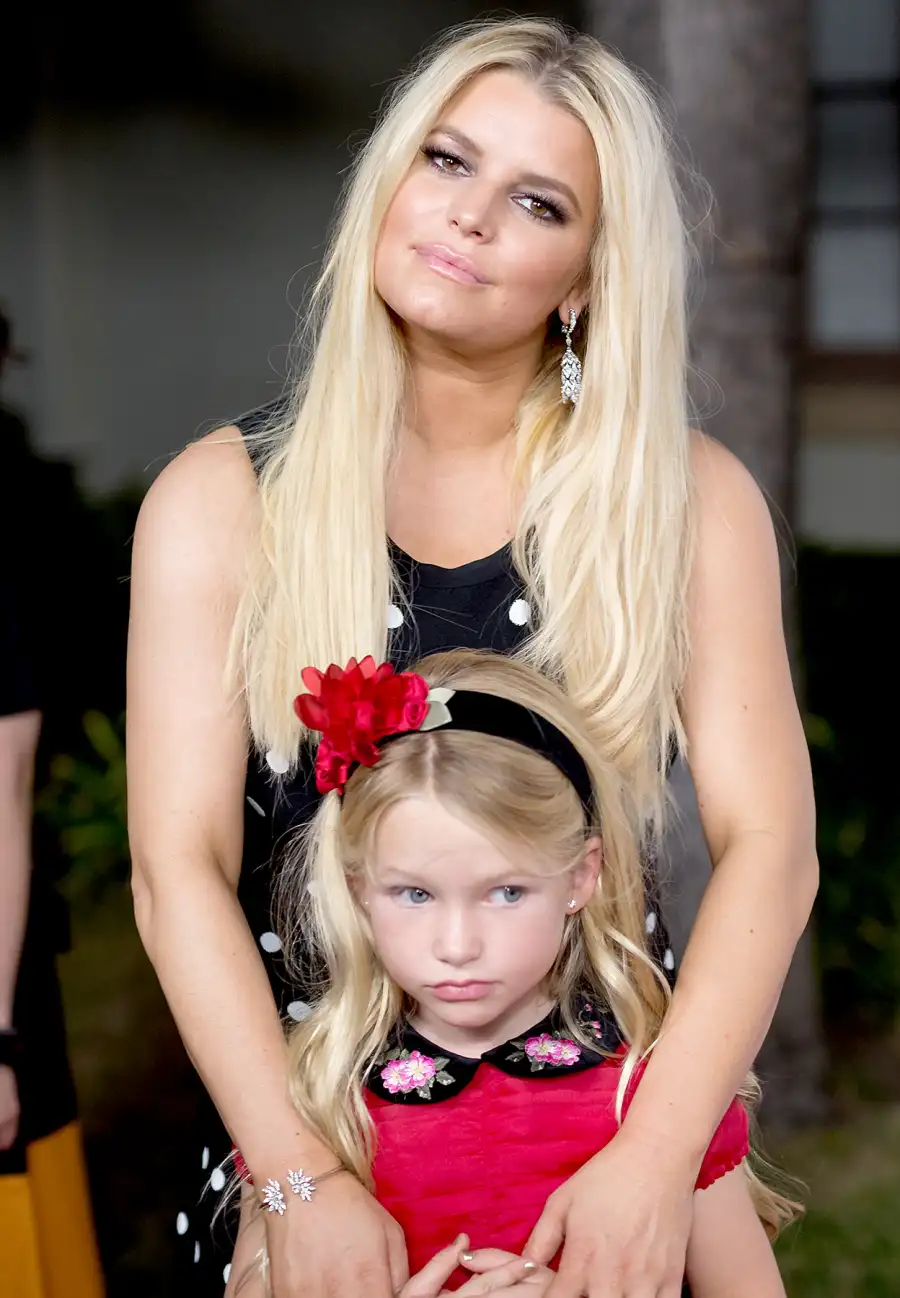 jessica-simpson-mommy-shamed