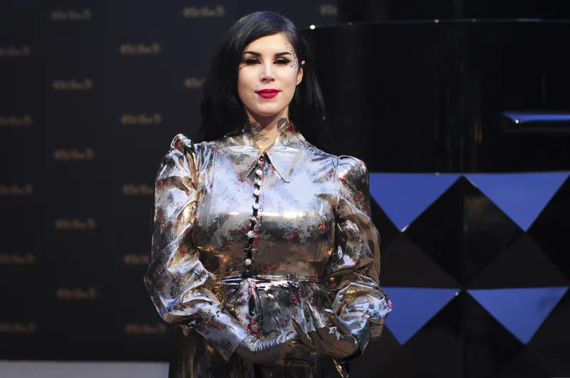 Kat Von D Recalls Asking for Breastmilk Donation for Baby Son Leafar