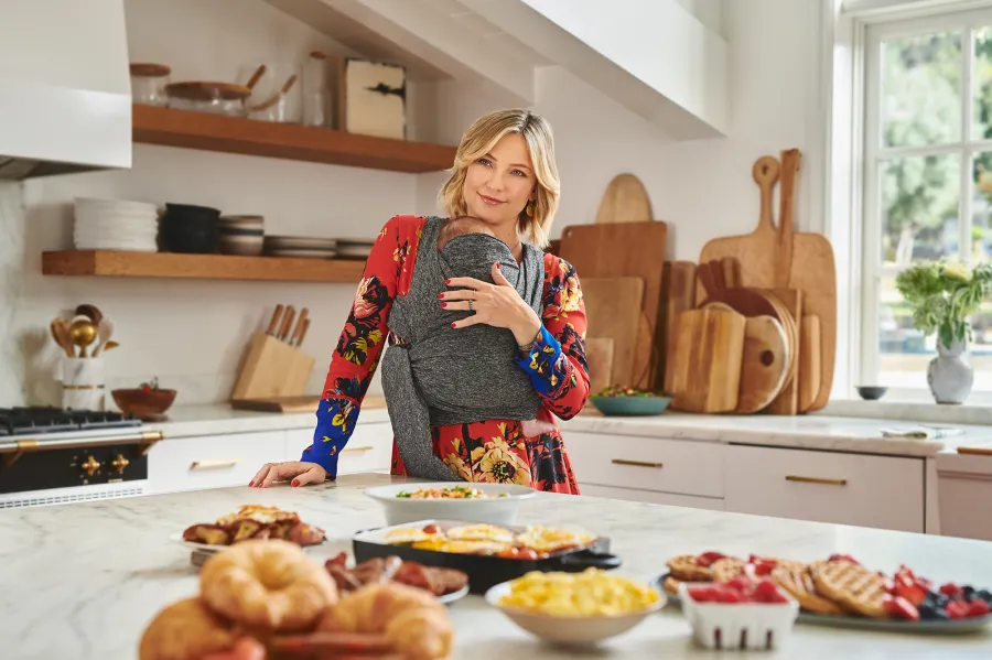 Kate Hudson Is Weight Watchers’ 2019 Ambassador — See the Photos